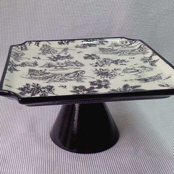 Black and White Toile Pattern Cake Stand