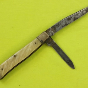 Vintage Old US Camillus Cutlery NY New York 2 Blade Folding Pocket Knife