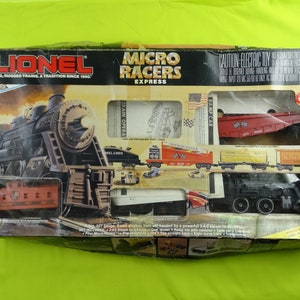 Vintage 1989 Lionel Micro Racers Express Electric Train Set 027 Open Box