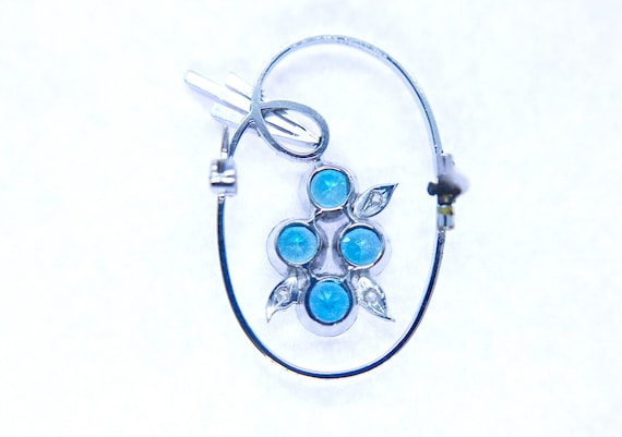 9ct White Gold Brooch with Blue Zircon & rose-cut… - image 9