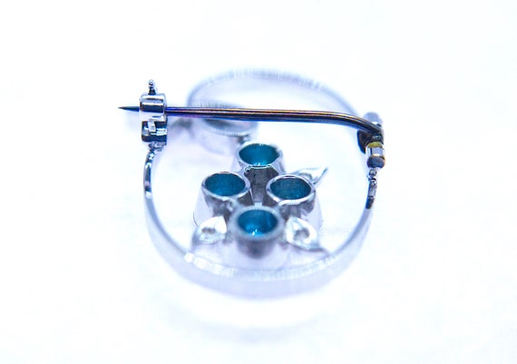 9ct White Gold Brooch with Blue Zircon & rose-cut… - image 7
