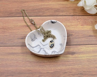 Heart Ring Dish in Marbled Stone, Trinket Bowl, Valentine's Gift, Birthday Present, Desk Tidy, Jesmonite