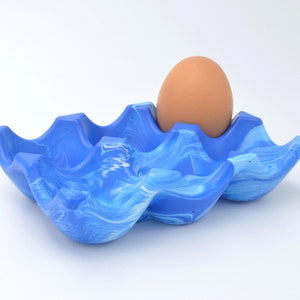 Egg Holder for Six Eggs, Blue and White Marbled Jesmonite, Stone Concrete Alternative image 1