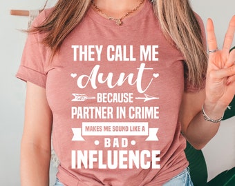 Aunt Humor Shirt, Pregnancy Announcement Future Auntie Gift