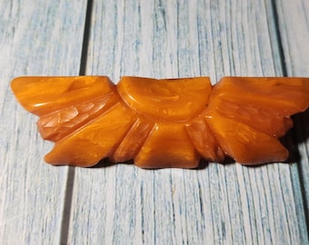 Butterscotch Bakelite Carved Brooch / Pin Vintage