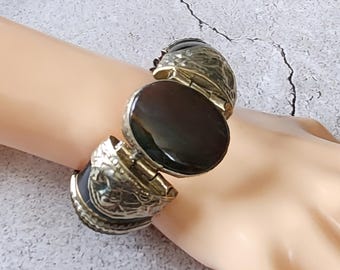 Vintage India Horn and Brass Bangle With Agate Stone