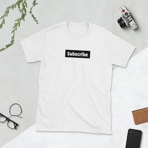 Iscriviti Black Box Logo Short-Sleeve Unisex T-Shirt