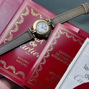 Vintage Cartier Must de Cartier Colisée Vermeil – Trinity (Tri-Tone) Dial – Ladies 1980s Gold-Plated 925 Silver Swiss Quartz Watch – Cabocho
