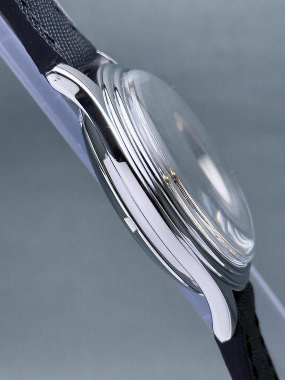 Vintage ORIS Reverse Pointer Date Small Seconds B… - image 9