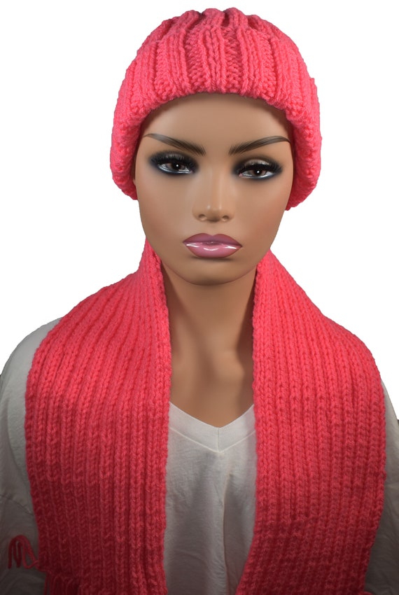 Hand-knit Beanie Hat and Short Scarf Combo OSFA Winter Hat  display picture 1