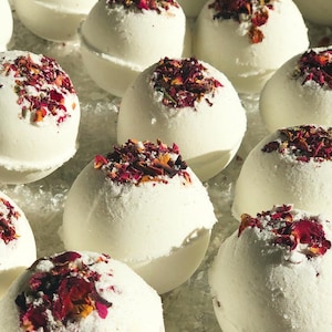 Rose Bath Bomb 5 oz