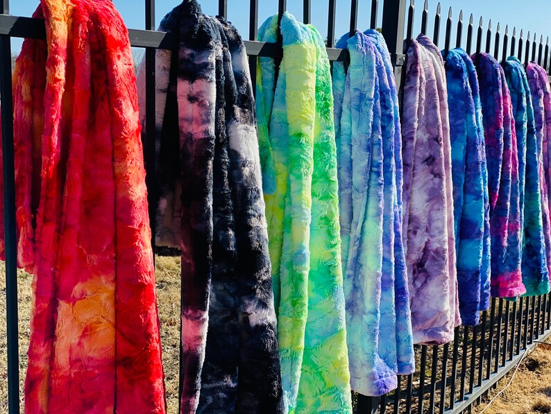 Tie-dye minky blanket, tie dye bedding, room decor for teen girls, room decor aesthetic teen girls, indie room decor, hippie, psychedelic image 3