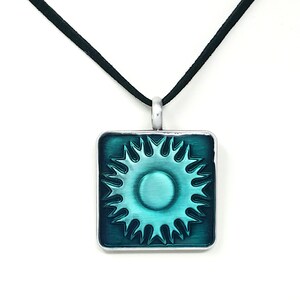 Green Burst Necklace, Sun Necklace, Abstract Necklace, Suede Necklace, Resin Necklace, Splash Necklace