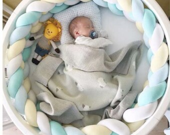 knitted cot bumper