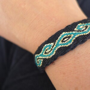 Armband brettchengewebt Bild 3