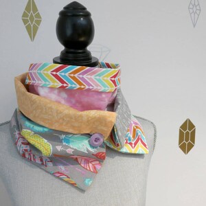 Feathers and Arrows Patchwork Infinity Scarf Foulard Infini Plumes et Flèches image 5