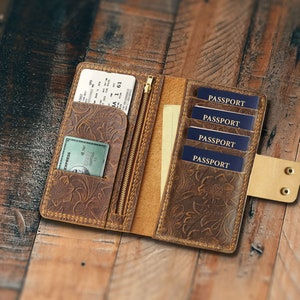Cartera de cuero personalizada para pasaporte AirTag de primera calidad con múltiples compartimentos, funda para pasaporte, pasaporte de cuero, pasaporte familiar - 2 EXP