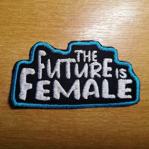 El futuro es el feminismo femenino Parche termoadhesivo