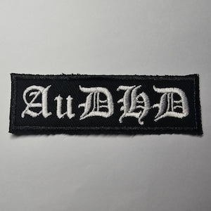 Parche bordado termoadhesivo estilo black metal en inglés antiguo para TDAH, neurodiversidad, ND, black metal