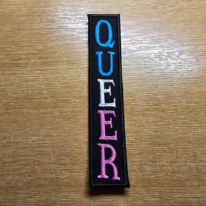 Trans Queer Vertikale Aufnäher Punk Metal Trans Flagge LGBTQ + Aufnäher Pride Gestickte Aufnäher