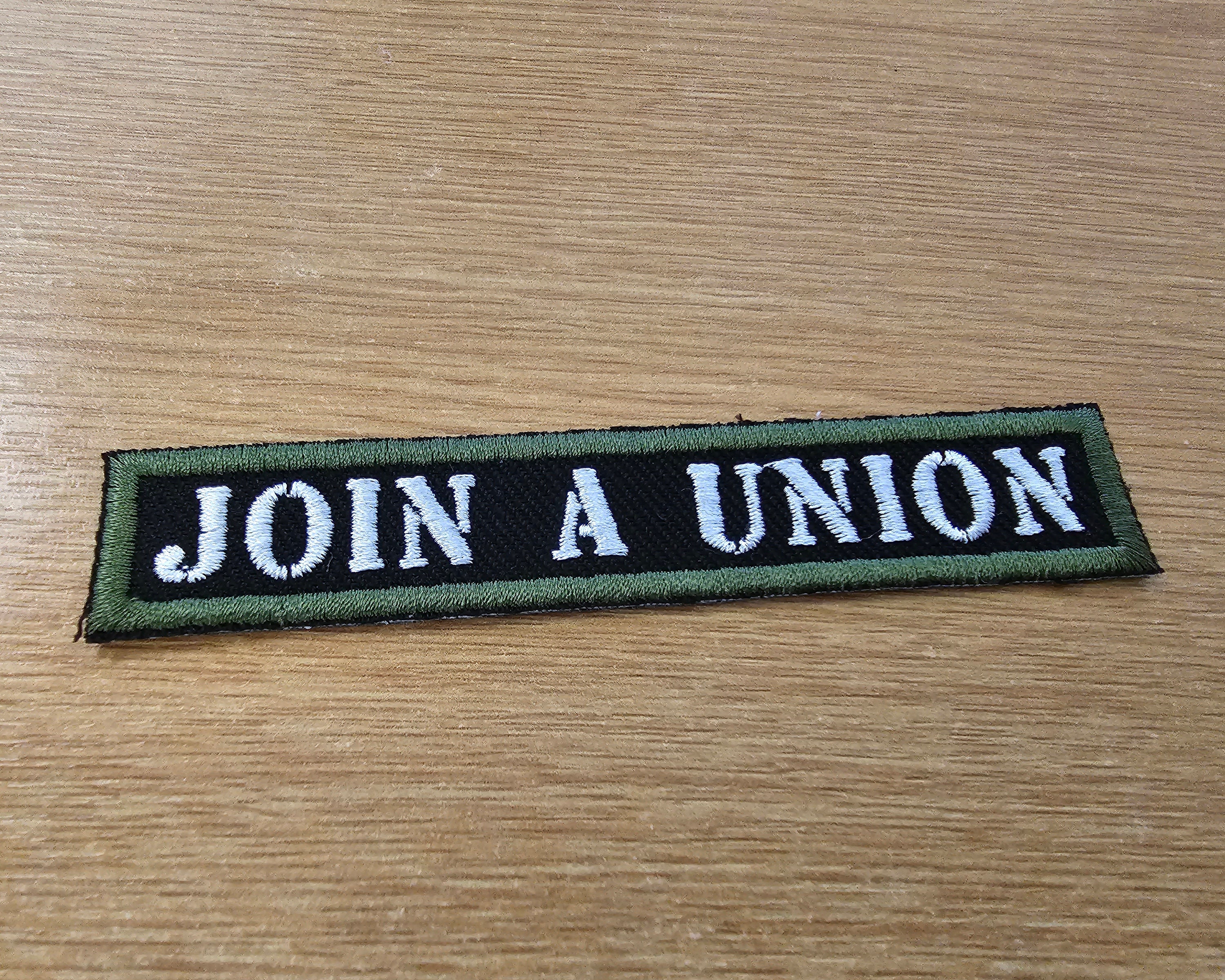 Schließen Sie sich einer Union an Gestickte Schablone Militärisch Grün Flecken Politker