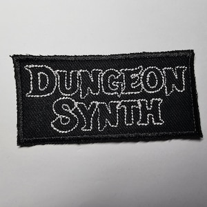 Dungeon Synth Outlines Bordado Patch Ambient Summoning Caladan Brood Synth Black Metal Atmosférico