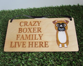 Cartel de madera de la familia del boxeador loco, regalo de perro, cartel de perro, decoración de perro, cartel de madera, regalo de boxeador