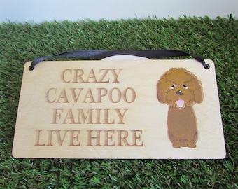 Crazy Cavapoo Familie Holzschild, Hundegeschenk, Hundeschild, Hundedekoration, Holzschild, Cavapoo Geschenk