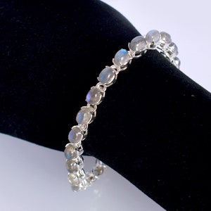 •LABRADORITE - MEDIUM TEAR• prong set silver ring (size 10)