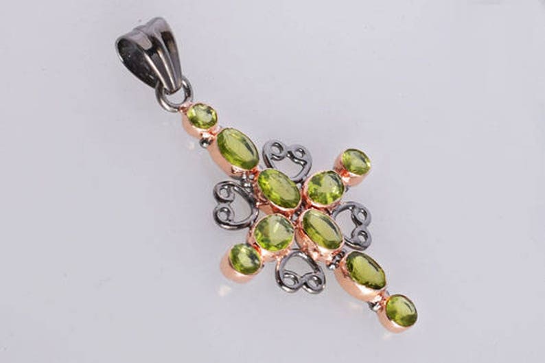 FSJ-744 Anniversary Gift 925 Solid Sterling Silver Luxury Jewellery Green Peridot Gemstone Pendant With Cross Design Faceted Cut Stone