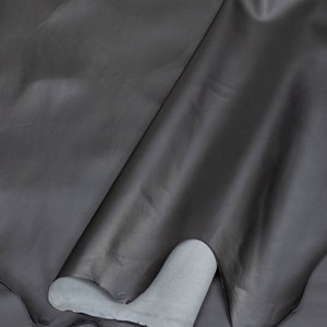 Vegetable Tanned Calf Hide Sides, Black 0.9 - 1.0mm thick, A size panels