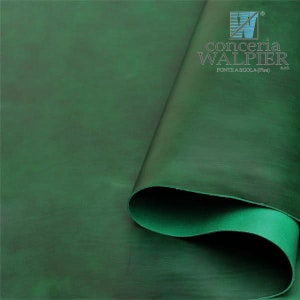 Walpier Buttero Veg Tan Leather 2.6 -2.8 mm Thick Strap Blanks, Forest Green