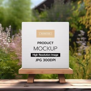 Wit wenskaartmodel - Leeg wit vierkant bord mock-up met groene tuinachtergrond - Frame voor presentatie - achtergrondmodel JPG