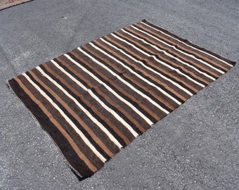 Large kilim rug, Turkish striped area rug, Vintage boho kilim rug, Handknotted rug, Vintage kilim, Oushak rug, 4.2 ft x 5.9 ft, ML1370