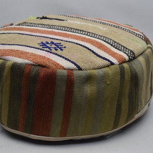 Pouf kilim fatto a mano, copertura del cuscino rotondo, pouf in stile marocchino, cuscino ottomano, pouf arredamento Boho, cuscino da pavimento decorativo, Beanbag, codice 386 immagine 1