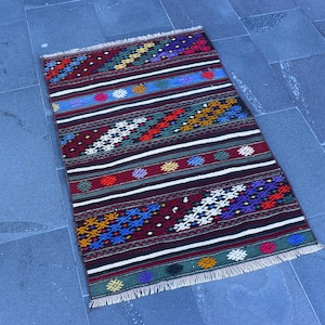 Turkish small rug, Vintage kilim rug, Bedroom rug, Bathroom decor, Boho kilim rug, Oushak rug, Aztec decor, Wool kilim, 2.3 x 3.6 ft, ML1495