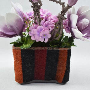 Plant pot holder, Red striped plant cover, Plant holder cover, Garden decor, Handmdade pot cover, 6 x 10 inches planter pot case 39