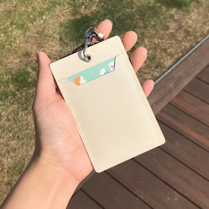 Personalized Handmade ID Cardholder | White Saffiano | Stylish with Leather Lanyard | Ideal for Office, Teachers, Doctors, Events