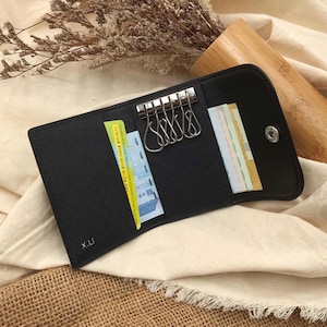 Personalized Handmade Key Holder | Black Saffiano | Elegant Key Wallet with Premium Amiet Keyplates | Perfect Gift for Relocation