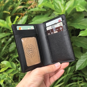 4 Card & 1 ID Slot Vertical Wallet | 12-Colors Saffiano Leather | Full Grain Wallet, Handmade Customized Gift for Father, Husband, Boyfriend