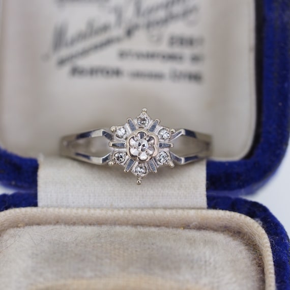 Polar Fire 18ct White Gold Diamond Engagement Ring - 1/2ct - X10995 |  Chapelle Jewellers