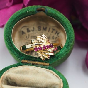 Vintage 9ct Gold Ruby Ring, Talla L o 6, Statement Ring, Anillo de compromiso, Vintage Ring, Vintage Ring, Ruby Ring, Fan Ring, Ruby Fan