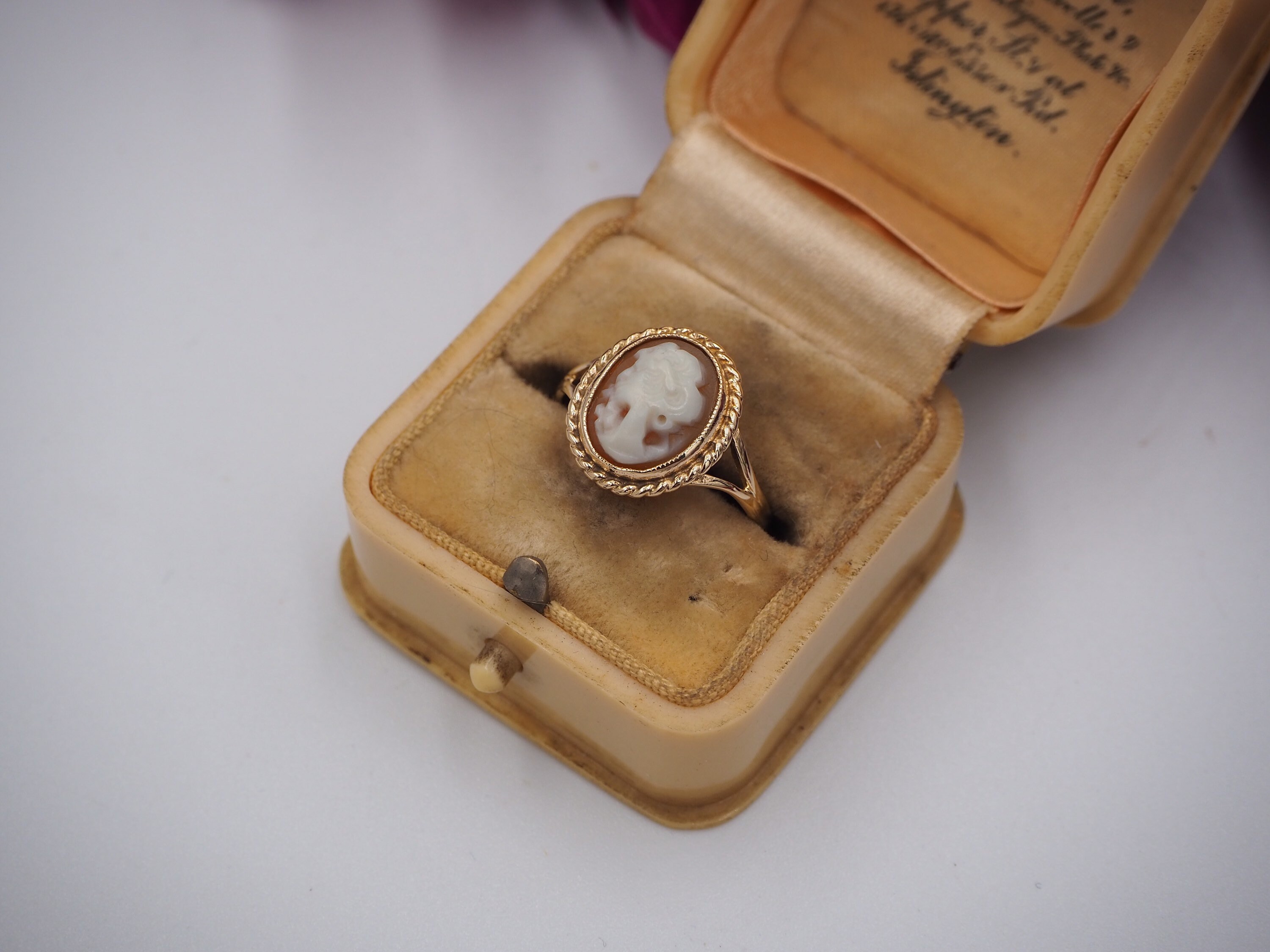 Vintage 9ct Gold Cameo Ring, Size I 1/2 or 4.75