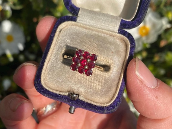 Vintage 9ct Gold Garnet Ring, Size N or 7