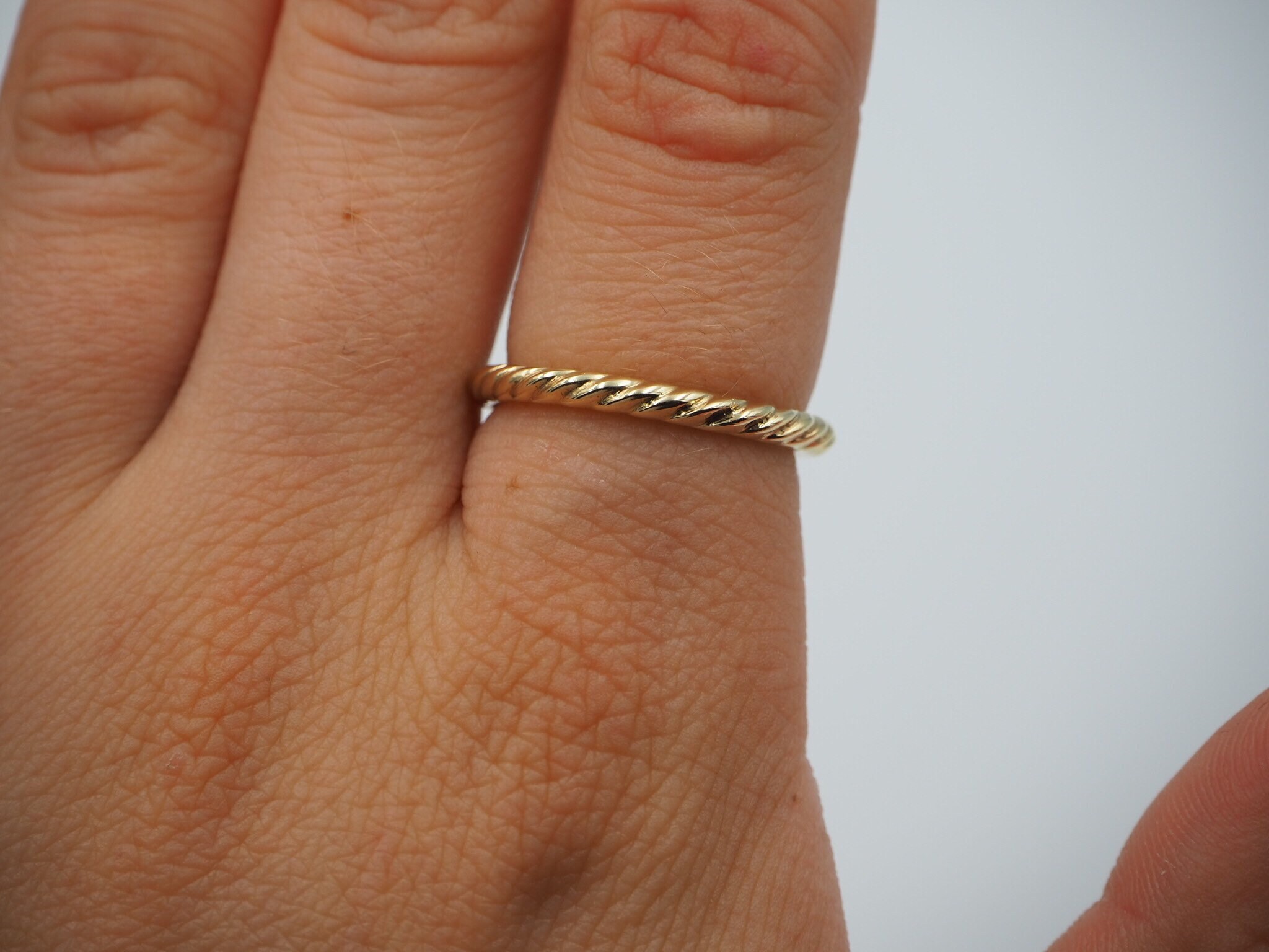 Vintage 9ct Gold Twisted Rope Band Ring, Size L or 5 1/2.
