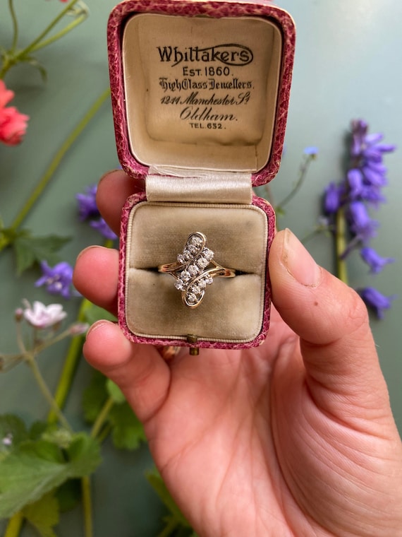Vintage 9ct Gold Cubic Zirconia Flourish Ring, Size N1/2 or 7.25