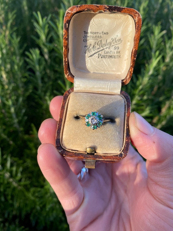 Vintage 9ct Gold Emerald and Diamond Daisy Ring, Size L or 6