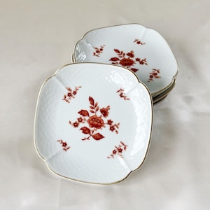 Set of 5 Small Ornate Plates, Ornate Red Floral Plate, Small Plates, Small Floral Plates, Chinoiserie Plates, Lifetime Collection Japan