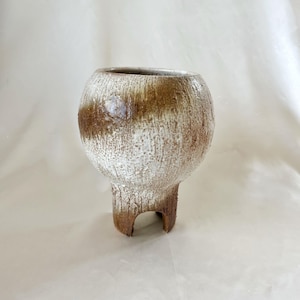 Shigaraki Yaki Pottery Vase, Shigaraki Ware, Japanese Pottery, Pottery Decor, Japanese Ikebana Vase, Japanese Home Decor, Minimalist Decor