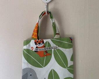 Reusable Tote Bag Lizard Jungle Tropical Animal Shoulder Bag for Teens Carrying Tote Bag Large Capacity Water Resistant with Durable Handle Reusable Tote Bag Lizard Jungle Tropical Animal Shoulder Bag for Teens Carrying Tote Bag Large Capacity Water Resistant with Durable Handle